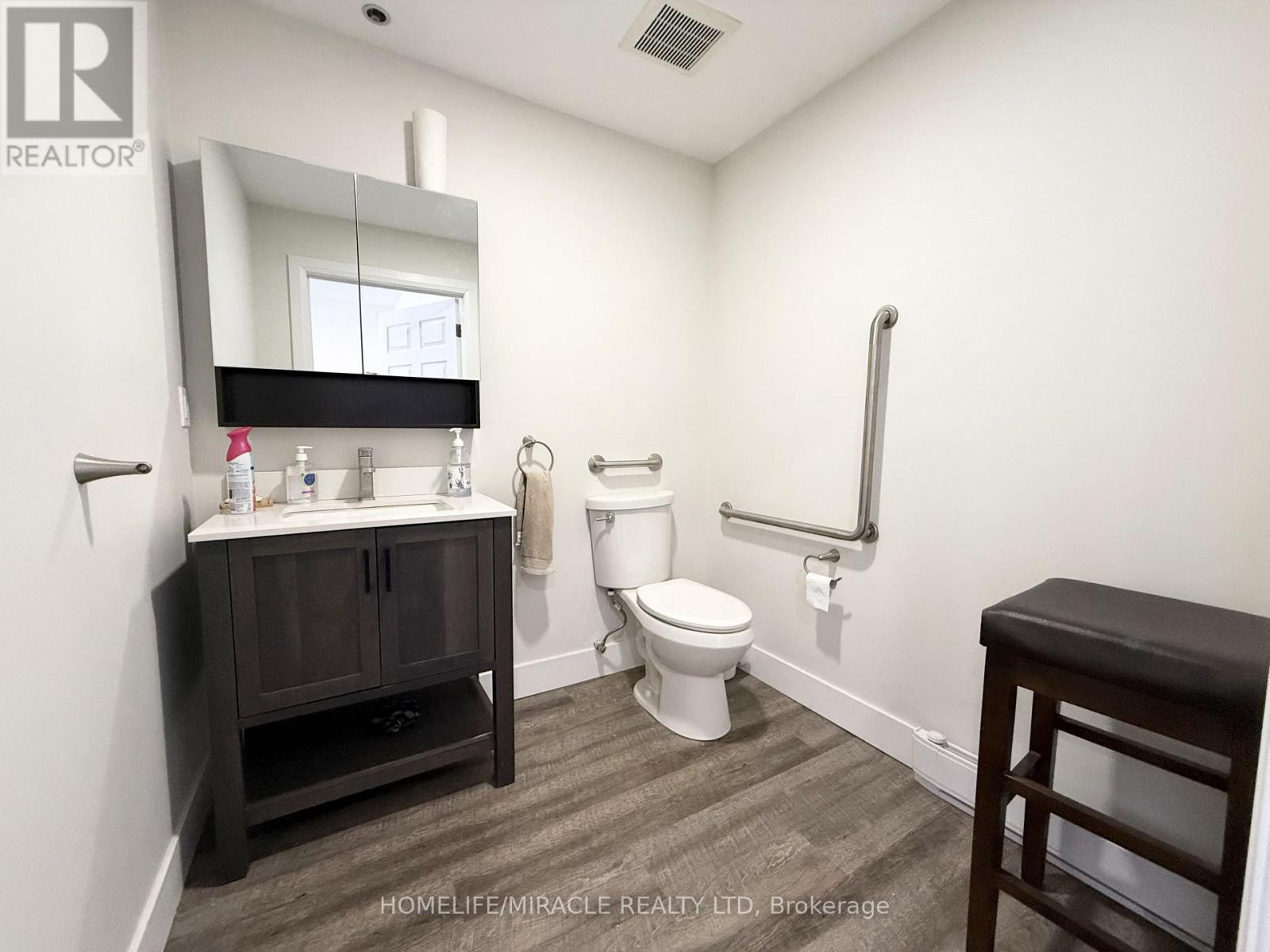 25 - 40 PIPPIN ROAD, Vaughan (Concord) — photo 4