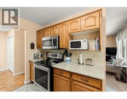 Kitchen - 1170 Brookside Avenue Unit# 302, Kelowna, BC V1Y5T4 Photo 6