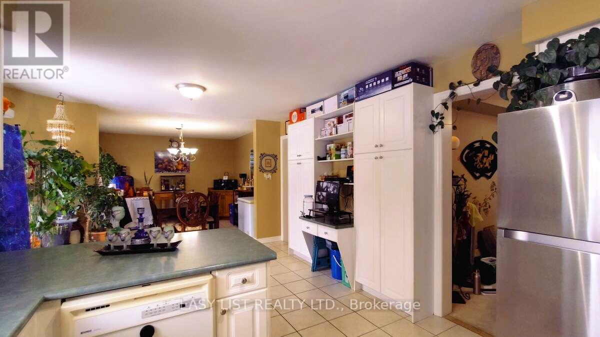 35 Raquel Street, Barrie, ON photo 6