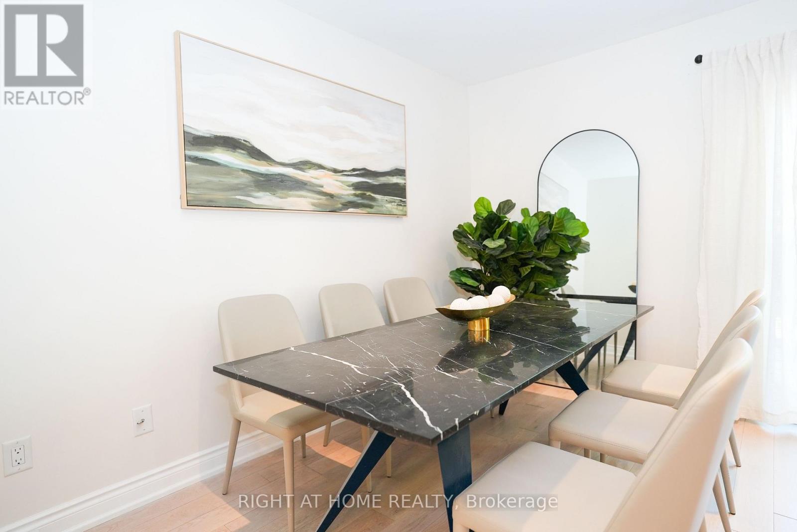 2038 Chrisdon Road, Burlington, ON photo 13