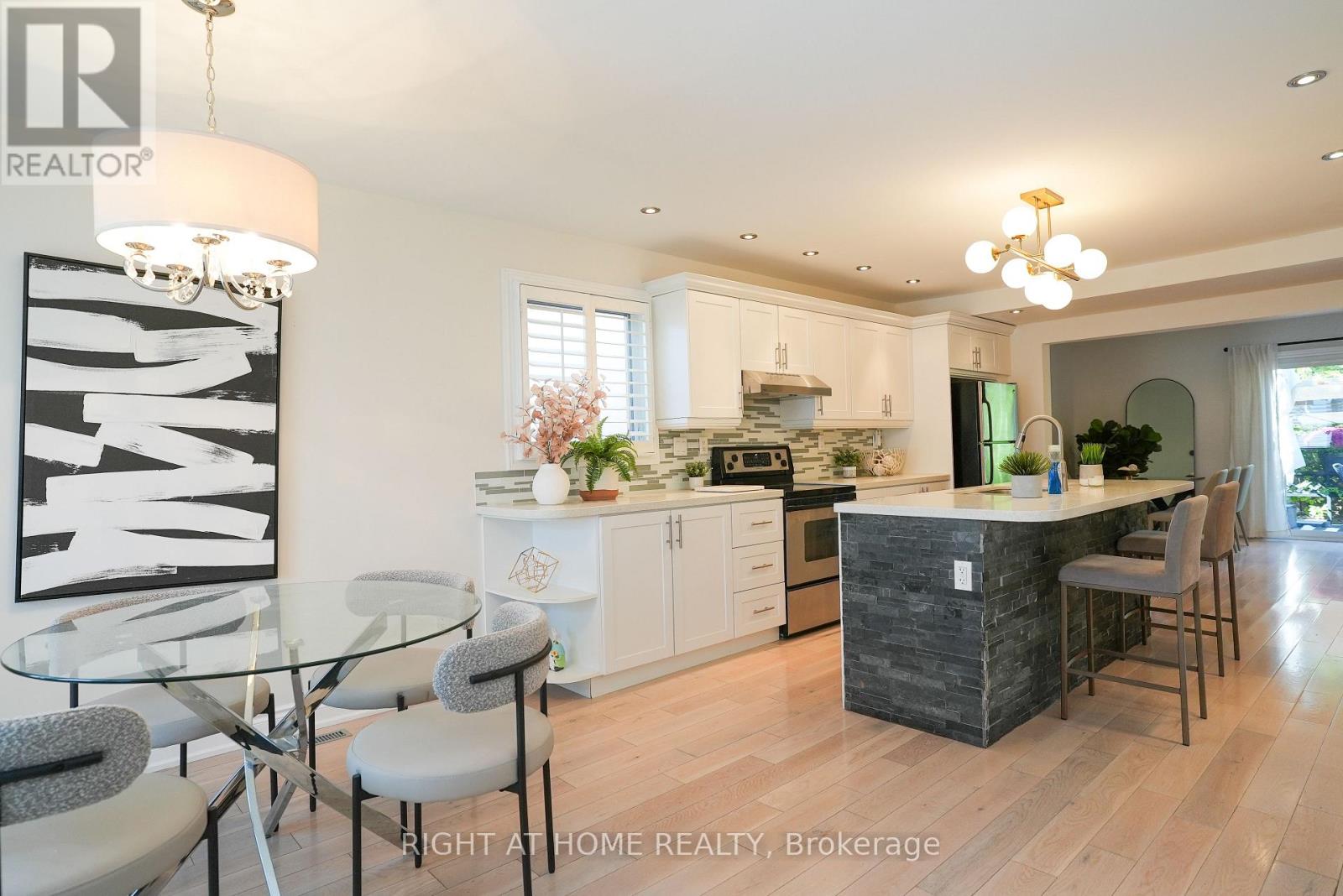 2038 Chrisdon Road, Burlington, ON photo 3