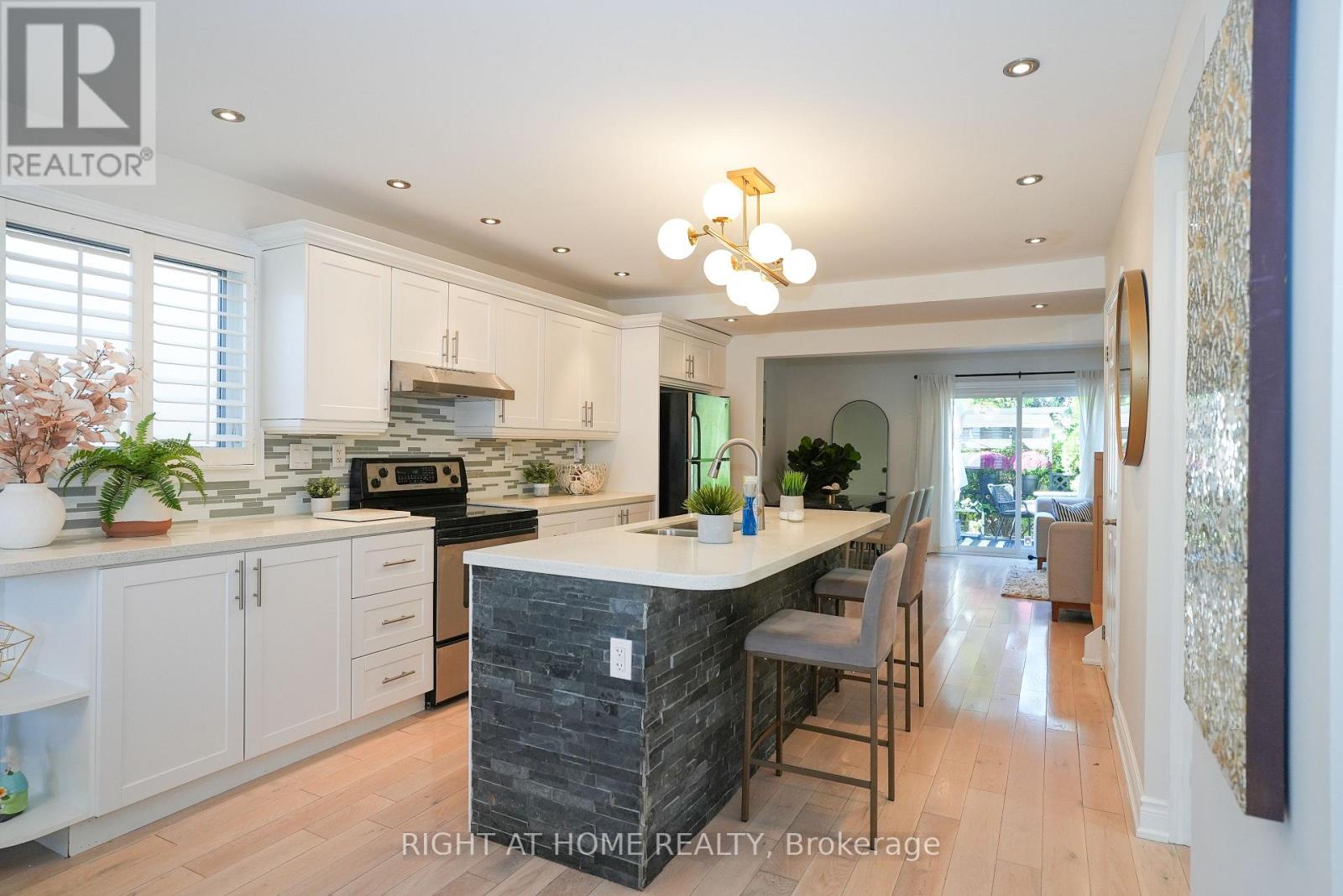 2038 Chrisdon Road, Burlington, ON photo 6