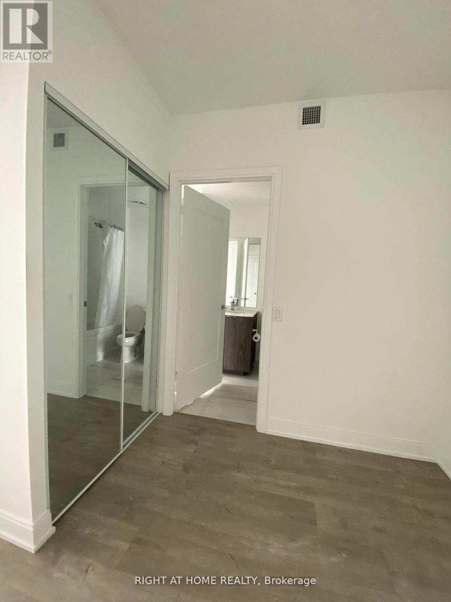 413 - 70 ANNIE CRAIG DRIVE W, Toronto (Mimico) — photo 11