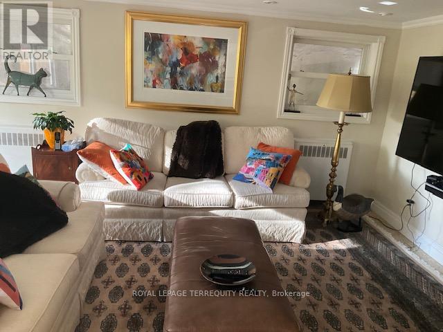 14 Humbercrest Boulevard, Toronto, ON photo 16
