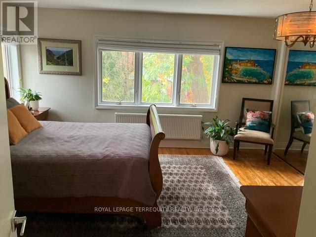 14 Humbercrest Boulevard, Toronto, ON photo 17