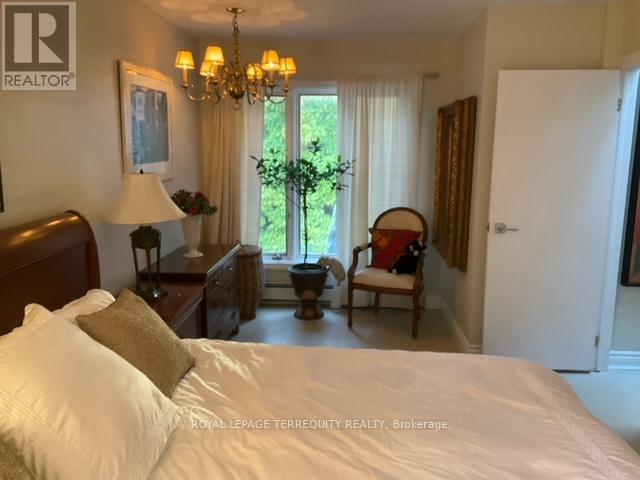 14 Humbercrest Boulevard, Toronto, ON photo 18