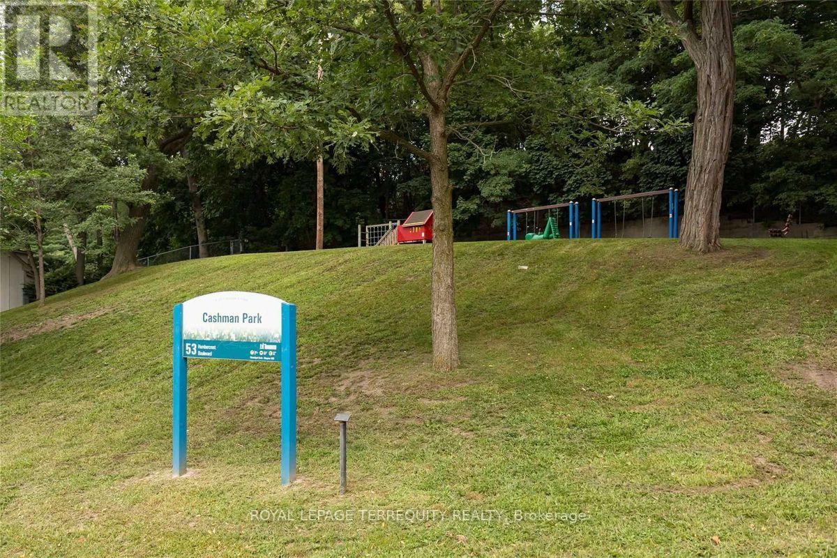 14 Humbercrest Boulevard, Toronto, ON photo 35