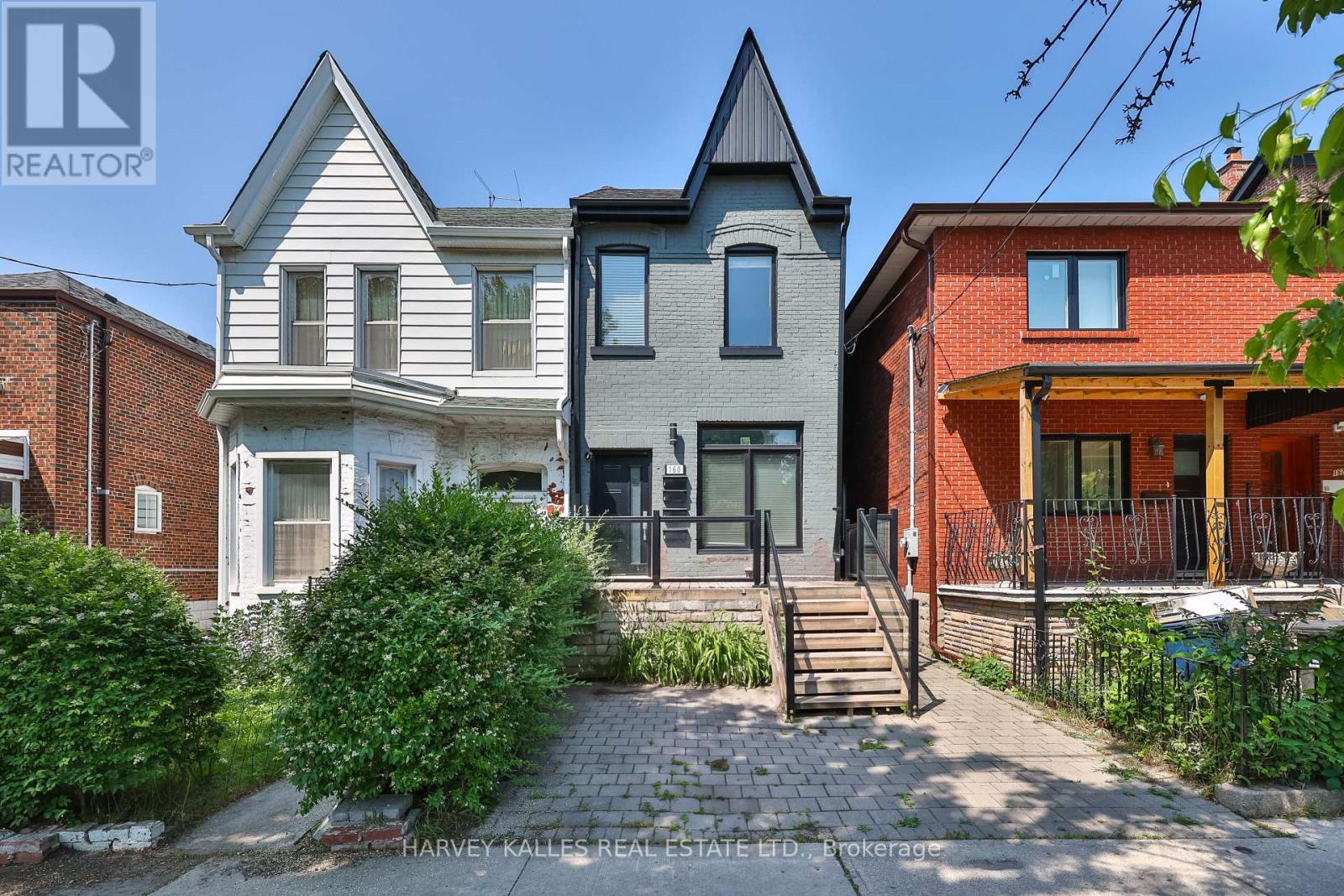 Photo of 160 Lansdowne Avenue