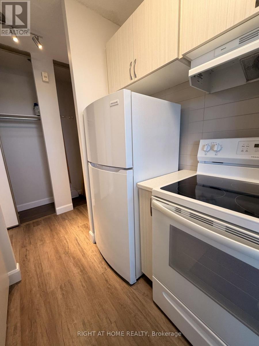 #505 215 GLENRIDGE AVENUE - 10