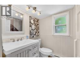1981 Dzini Rd, Black Creek, BC V9J1H1 Photo 38