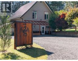 1981 Dzini Rd, Black Creek, BC V9J1H1 Photo 55