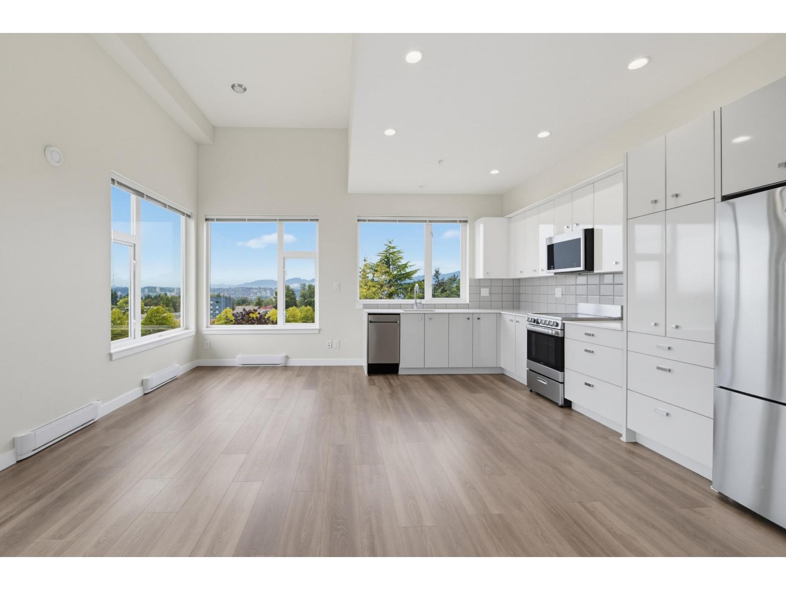 509 10838 WHALLEY BOULEVARD, Surrey