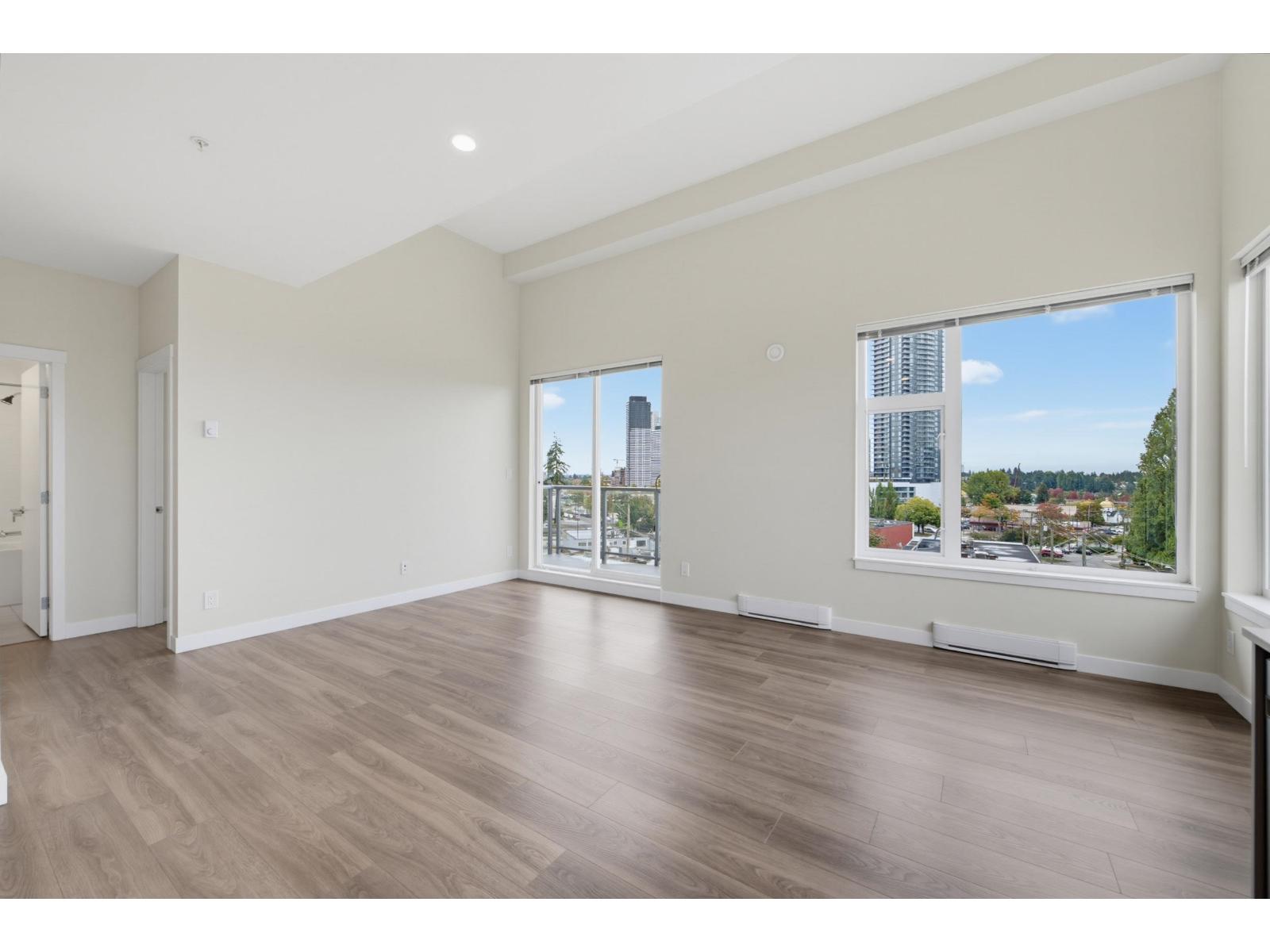 509 10838 WHALLEY BOULEVARD, Surrey