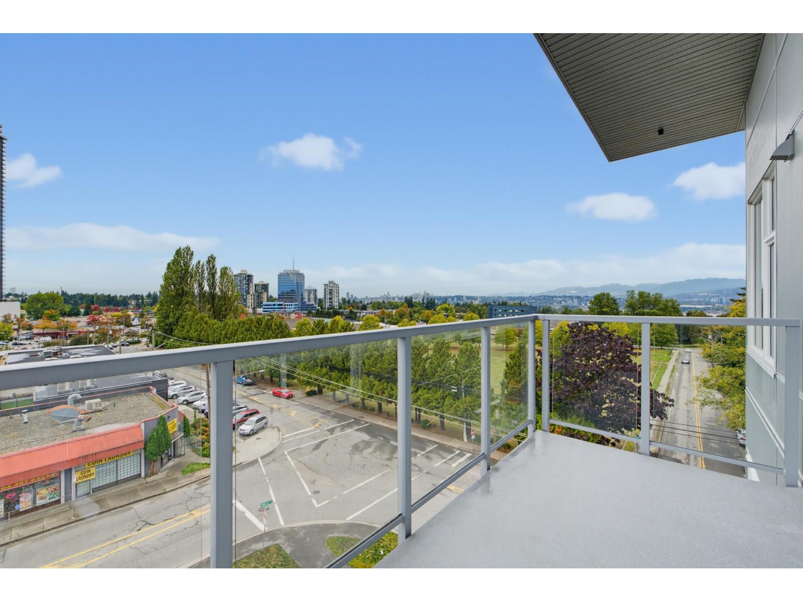 509 10838 WHALLEY BOULEVARD, Surrey