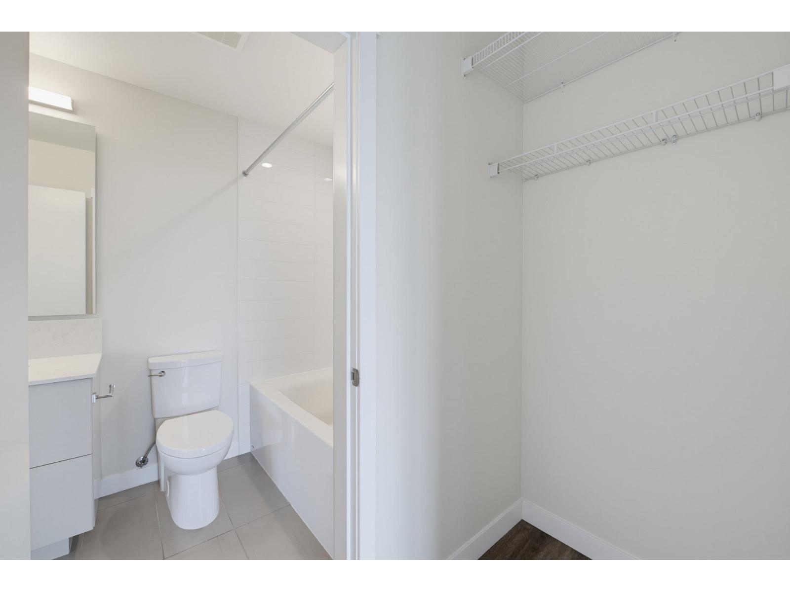 509 10838 WHALLEY BOULEVARD, Surrey