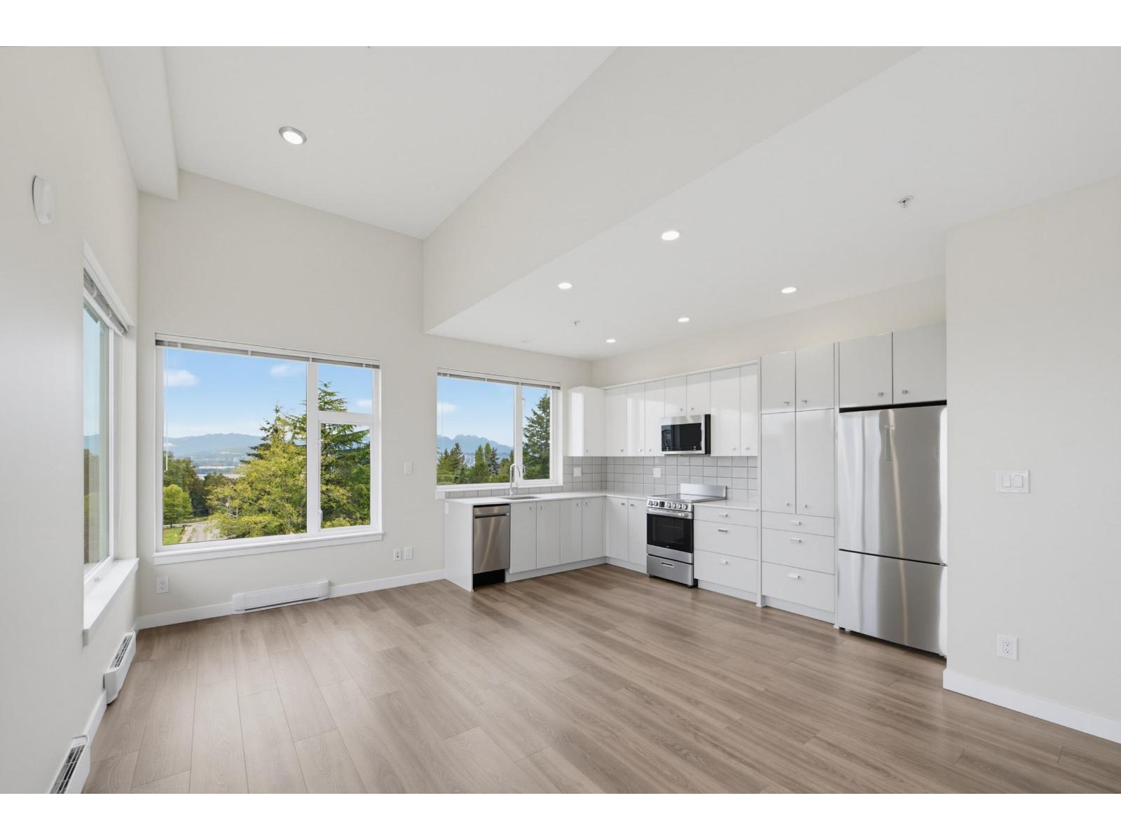 509 10838 WHALLEY BOULEVARD, Surrey