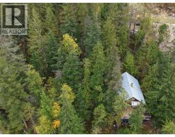 912 Bradley Road, Seymour Arm, BC V0E2V2 Photo 9