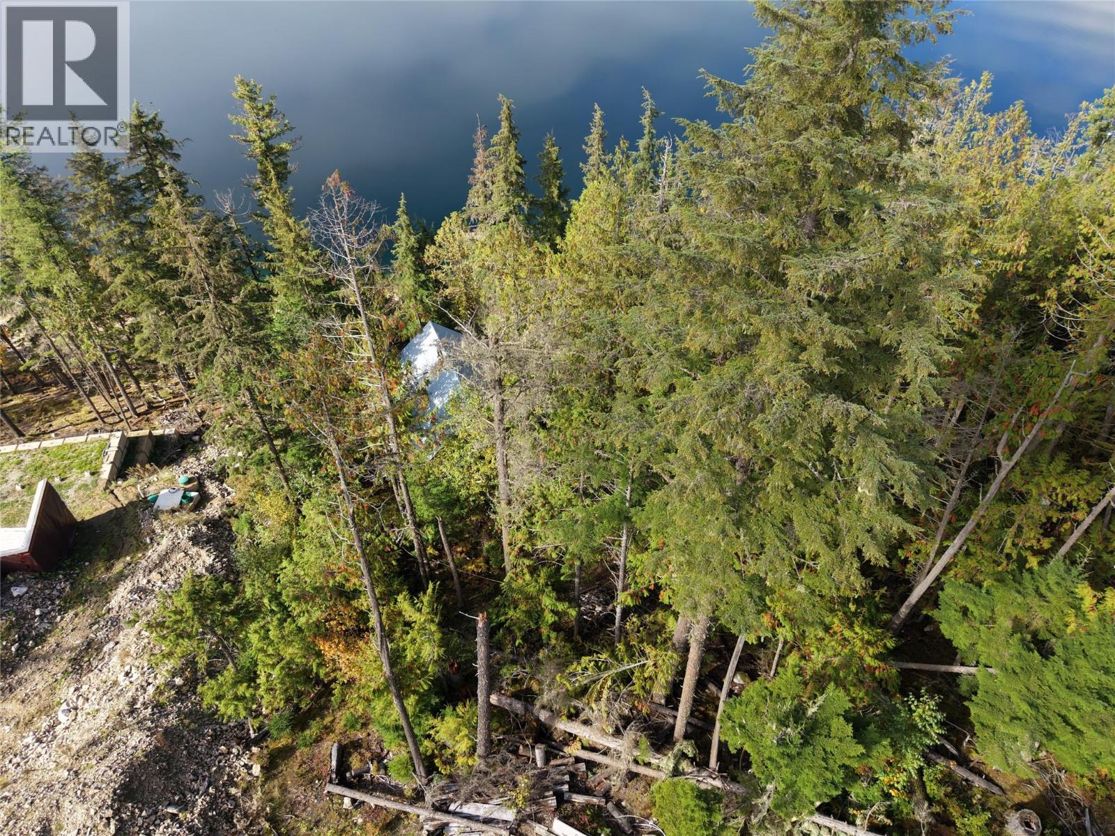 912 Bradley Road - Image 29