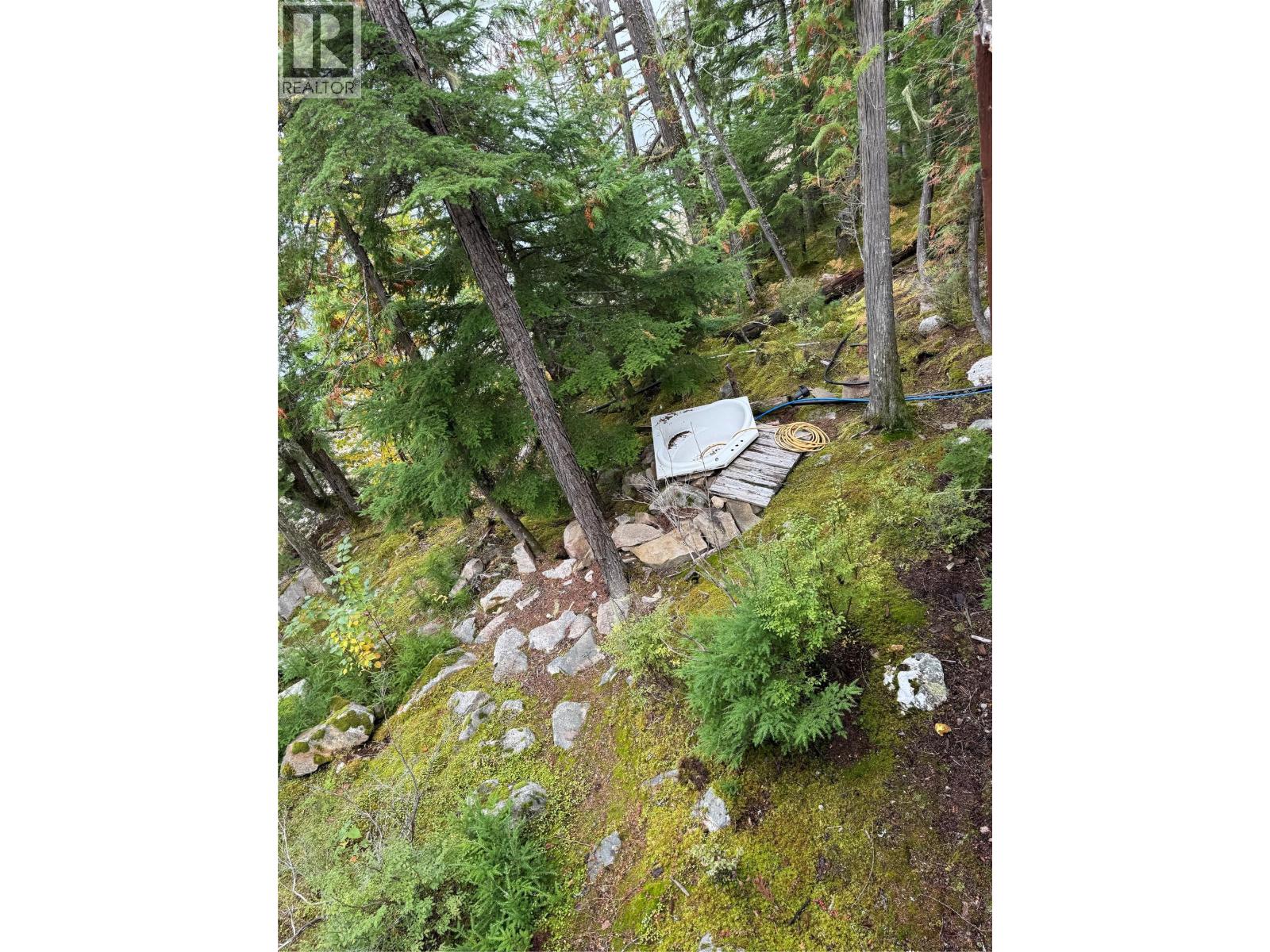 912 Bradley Road - Image 31