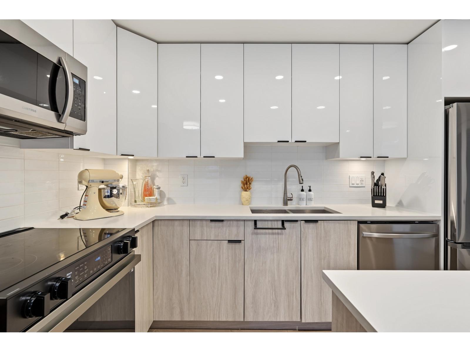 602 13458 95 AVENUE, Surrey