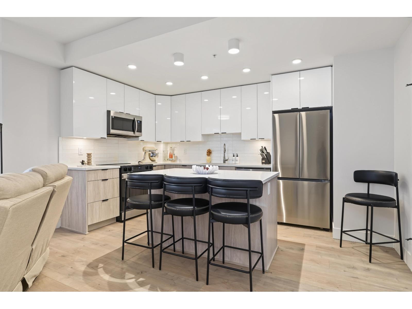 602 13458 95 AVENUE, Surrey