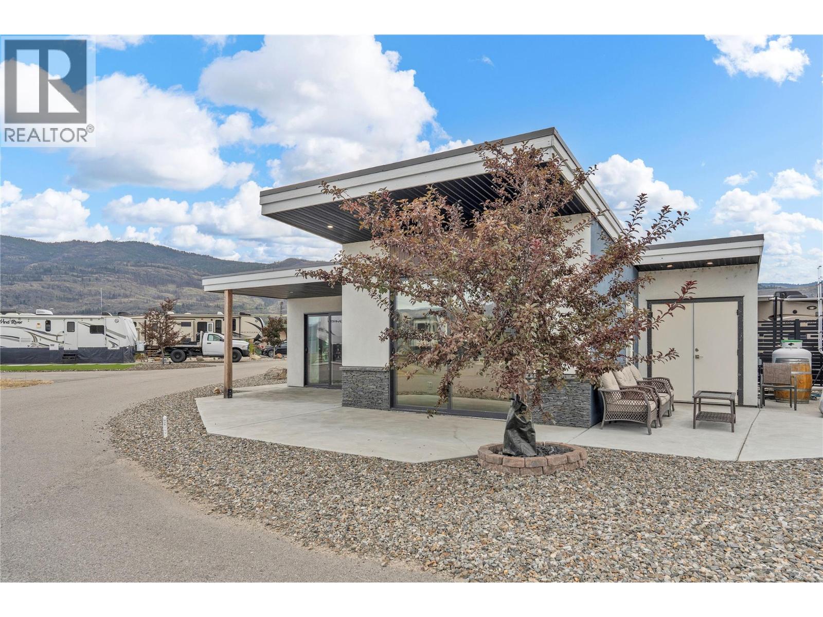 2501 Radio Tower Road Unit# 17, Oliver
