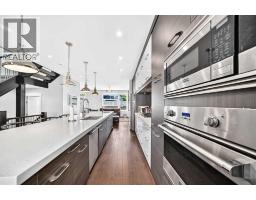 2220 33 Street SW - photo 6