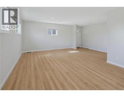 916 Burnside Rd W, Saanich, BC V8Z1N2 Photo 17