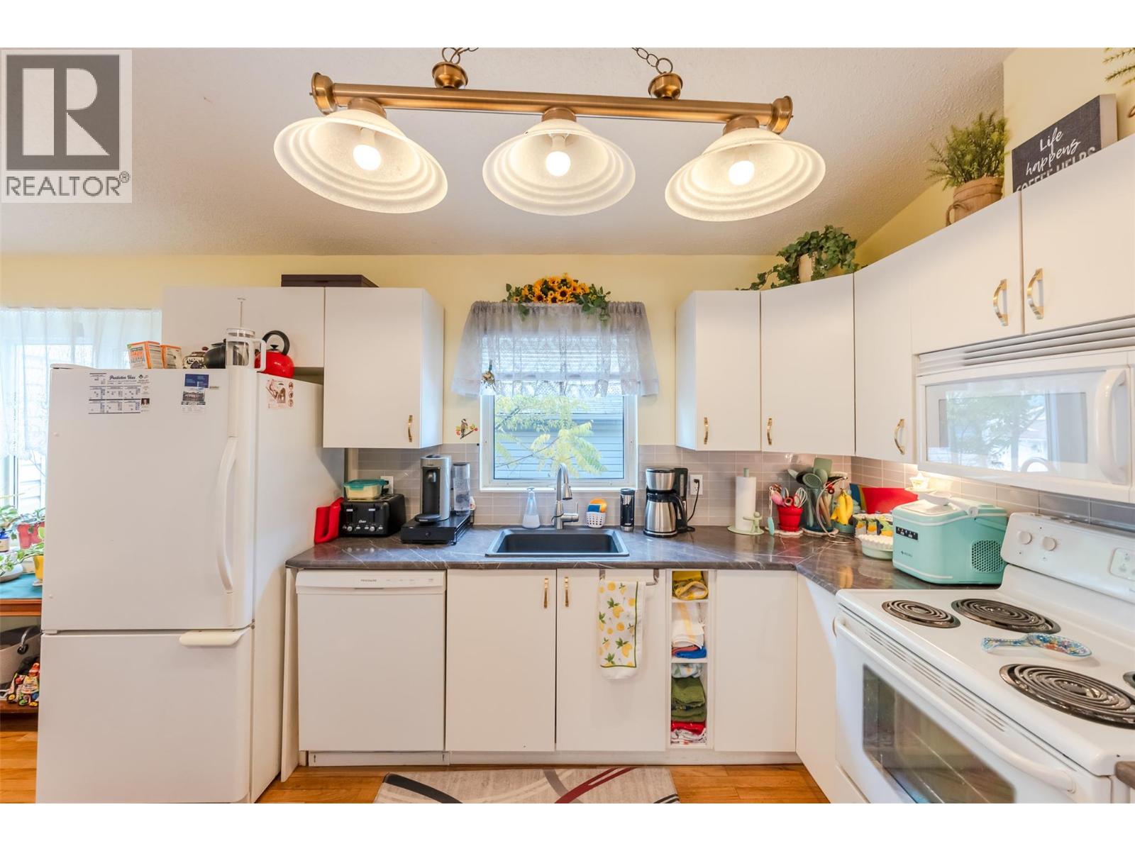 3096 South Main Street Unit# 10, Penticton