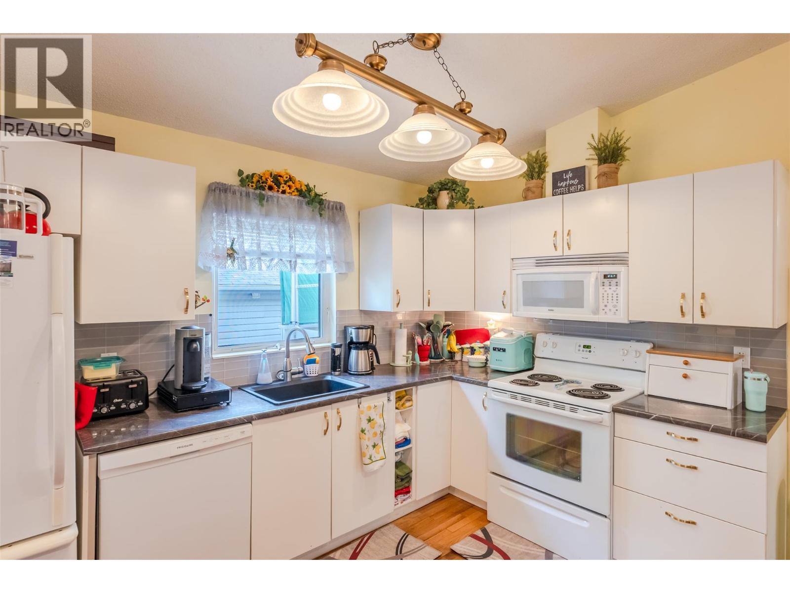 3096 South Main Street Unit# 10, Penticton
