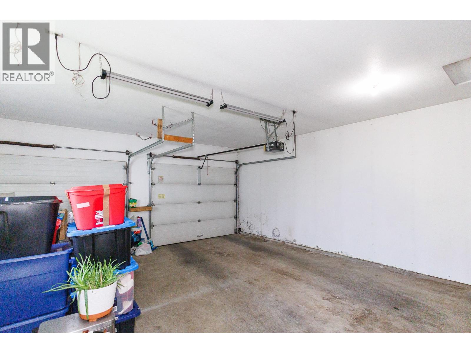 4828 WALSH AVENUE, Terrace