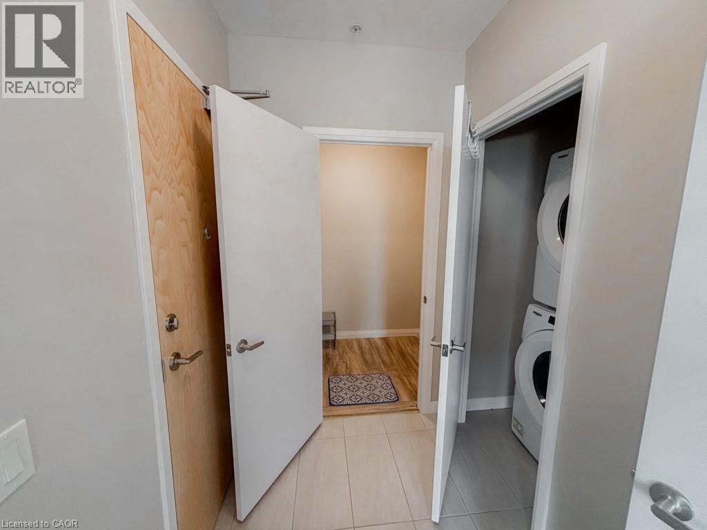 104 Garment Street — photo 17