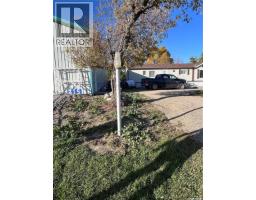 215 1st Street, North Portal, SK S0C1W0 Photo 9