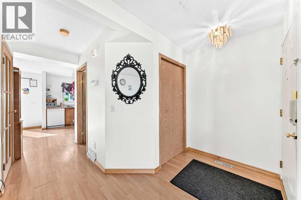 21 MARTIN CROSSING Link NE - 18