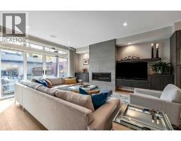 Laundry room - 1927 44 Avenue Sw, Calgary, AB T2T2N7 Photo 9