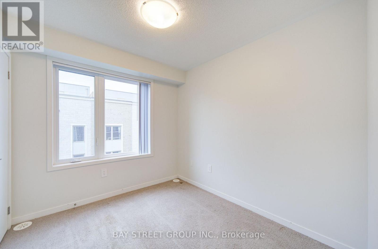 #TH3 11 HONEYCRISP CRESCENT - 22