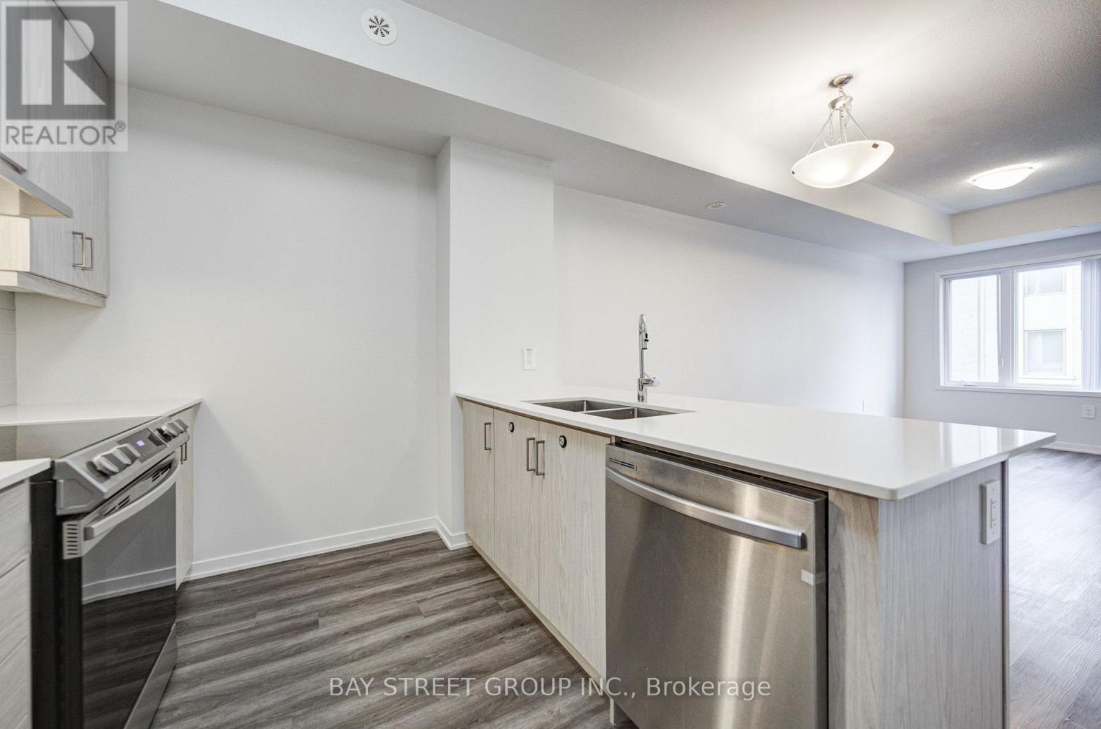TH3- 11 Honeycrisp Crescent, Vaughan, ON photo 6