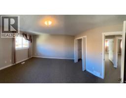 Bedroom - 235 Shawcliffe Circle Sw, Calgary, AB T2Y1E8 Photo 13