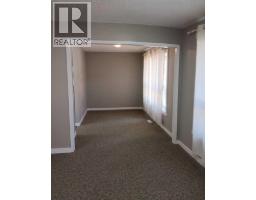 Bedroom - 235 Shawcliffe Circle Sw, Calgary, AB T2Y1E8 Photo 7