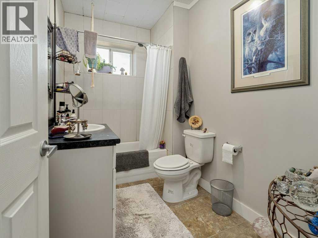 11713 20 Avenue - Image 10