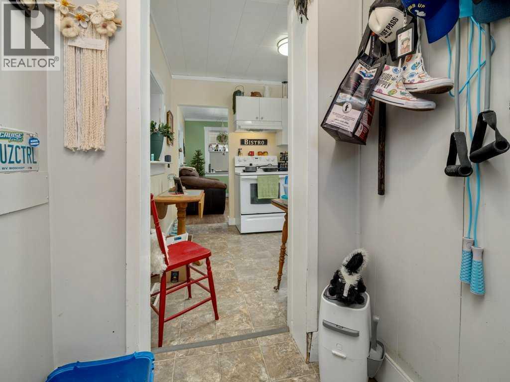 11713 20 Avenue - Image 15
