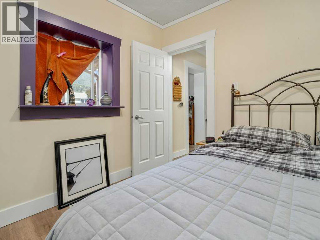 11713 20 Avenue - Image 18