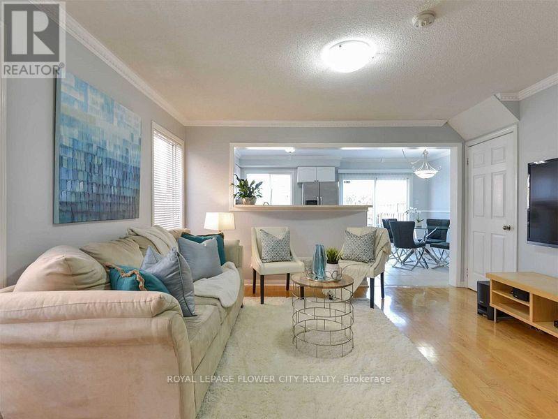 43 GARIBALDI DRIVE, Brampton (Fletcher's Meadow) — photo 5