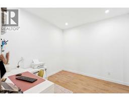 338, 110 18A Street NW - photo 18