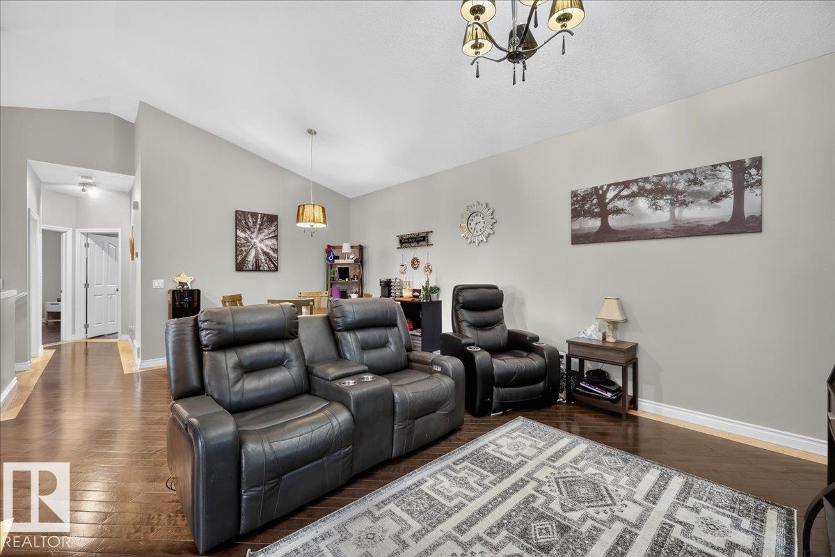 11947 67 ST NW - Image 10
