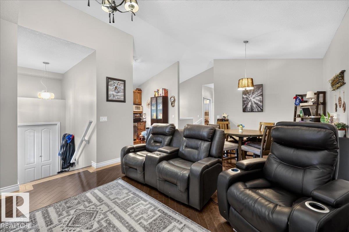 11947 67 ST NW - 11