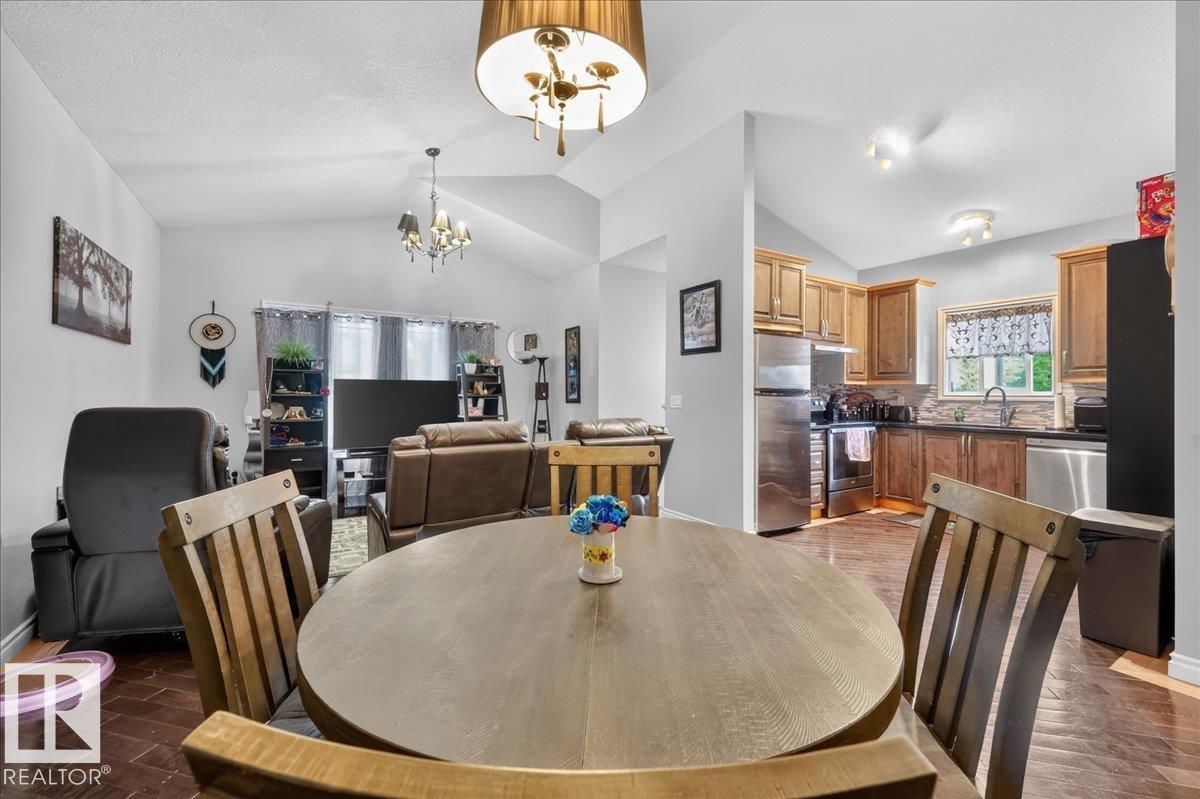 11947 67 ST NW - 15