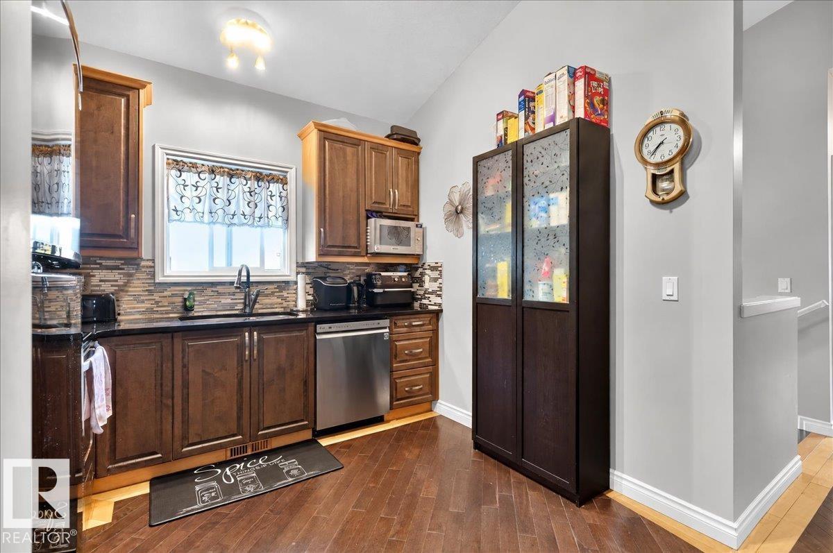 11947 67 ST NW - 18