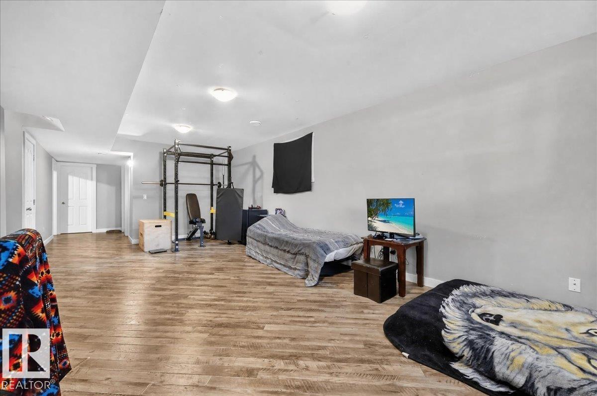 11947 67 ST NW - Image 34