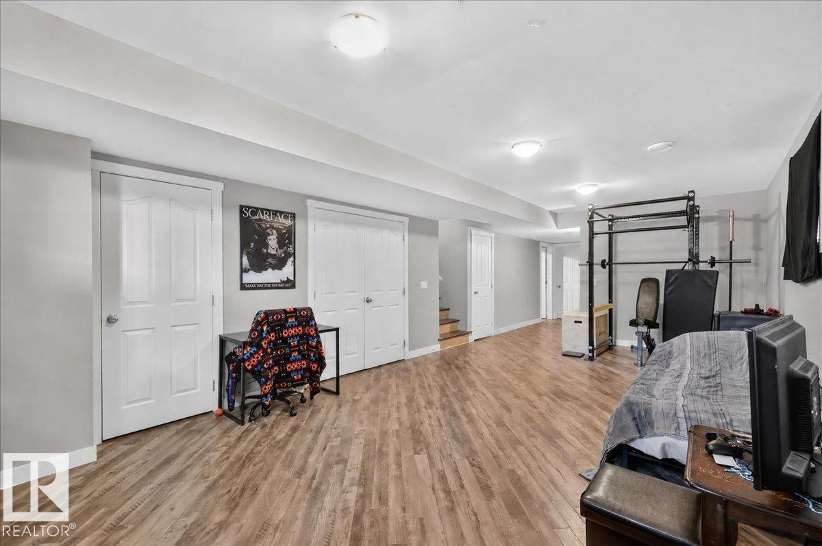 11947 67 ST NW - Image 35